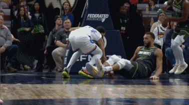 b体育app-愚蠢动作致敬贝克汉姆 戈贝尔持续秀下限令人绝望