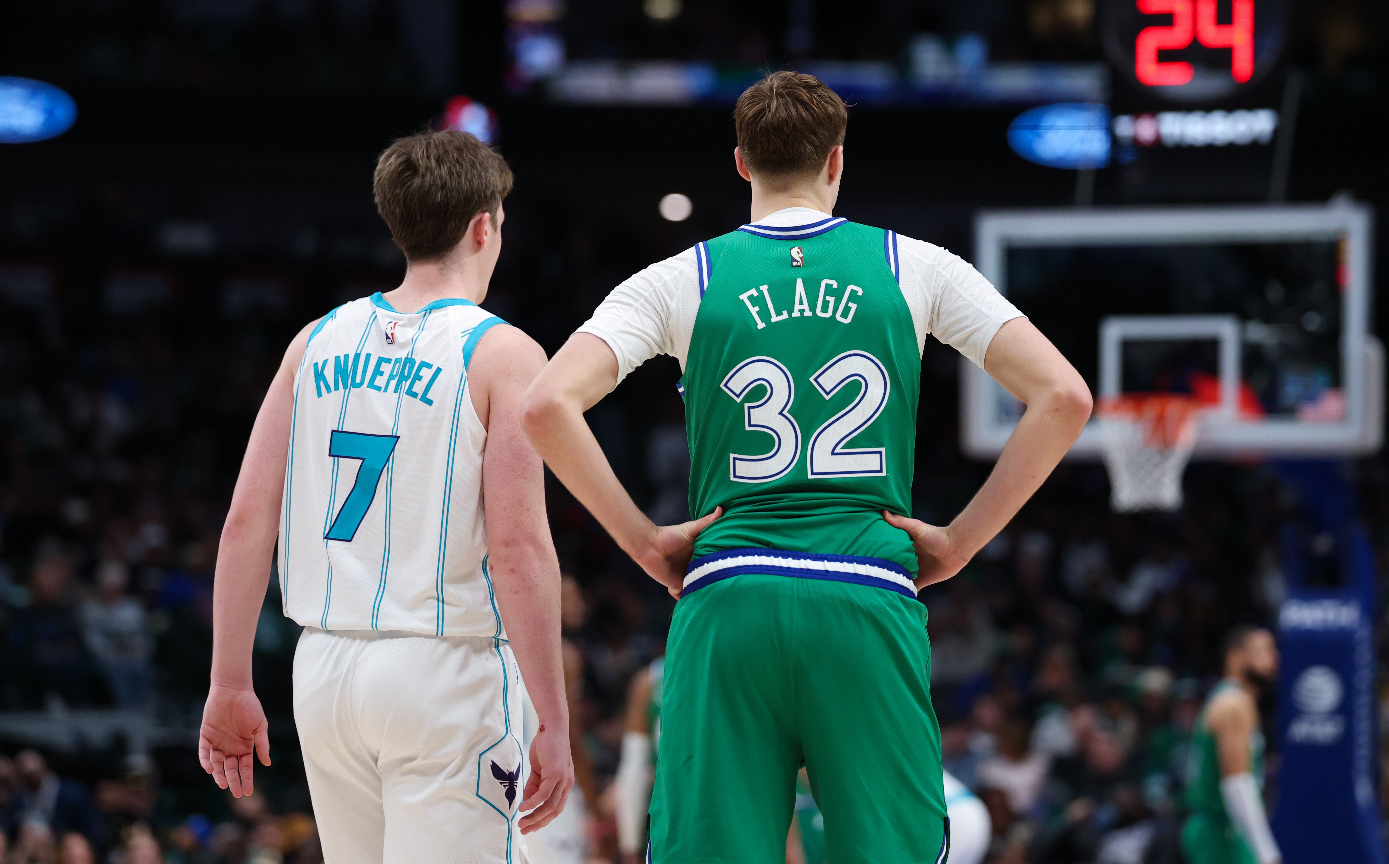 b体育app-体育预测平台：弗拉格&amp;克尼佩尔最佳新秀概率打平 争夺愈演愈烈