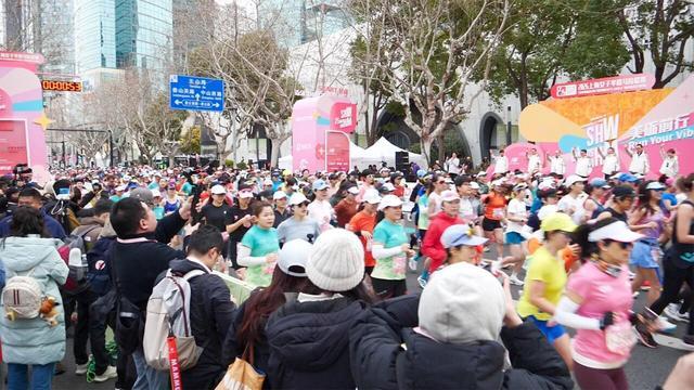 b体育app-一条赛道绽放“她力量”，何以激活长宁全域活力？